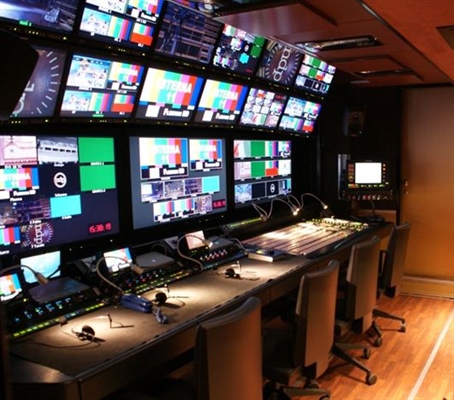 Recording - Etabeta Selects Clear-Com for Its FlexiVan OB Project