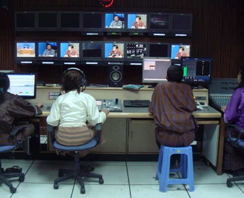 Recording - Clear-Com Tempest2400 and FreeSpeak Bring Tether-Free Communications to Bhutan Broadcasting Service