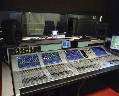 Recording - Reseau France Outre-mer Deploys Clear-Com Concert 2.0